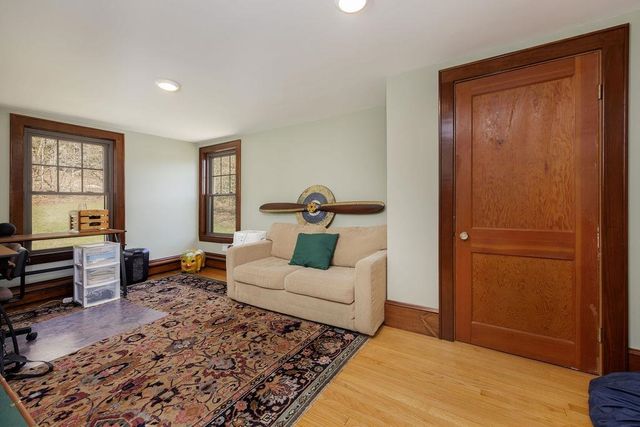 114 Gifford Road, Hartford, VT 05001