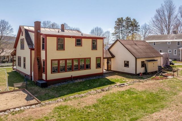 114 Gifford Road, Hartford, VT 05001