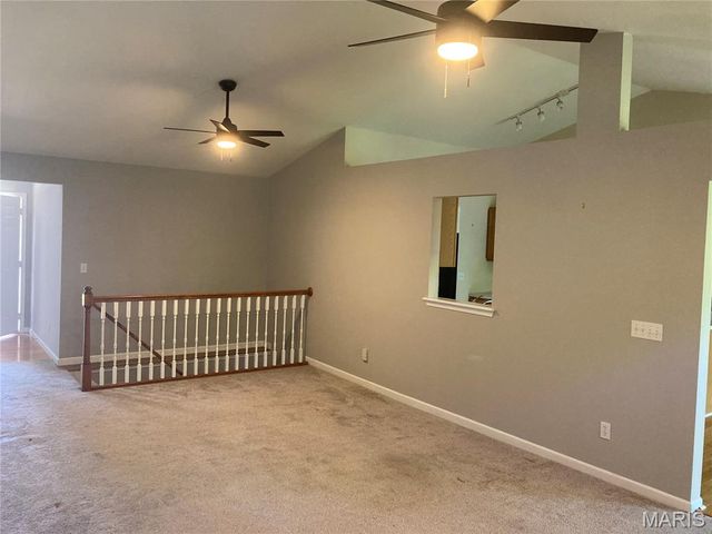 609 Meadowview Court, Warrenton, MO 63383
