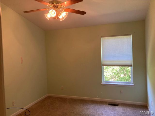 609 Meadowview Court, Warrenton, MO 63383