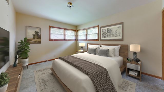 1105 W Grove Street, Arlington Heights, IL 60005