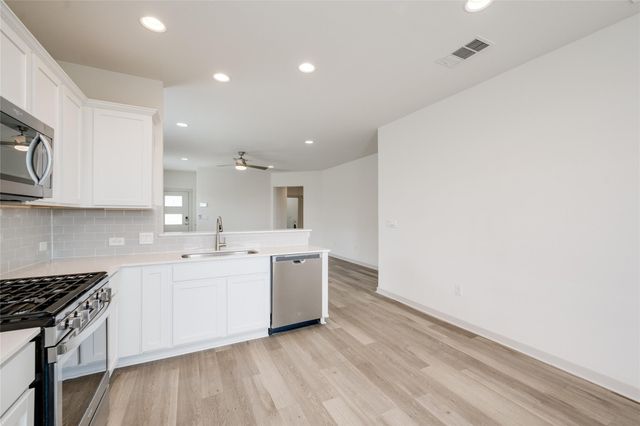 8004 Linnie LN, Austin, TX 78724