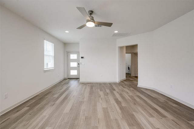 8004 Linnie LN, Austin, TX 78724