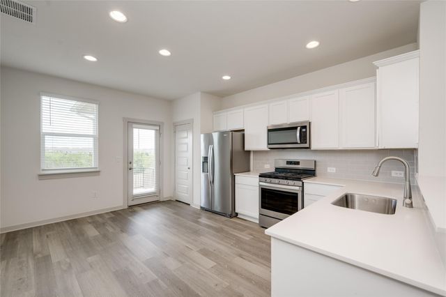 8004 Linnie LN, Austin, TX 78724