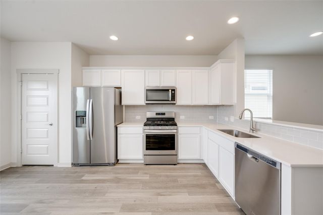 8004 Linnie LN, Austin, TX 78724