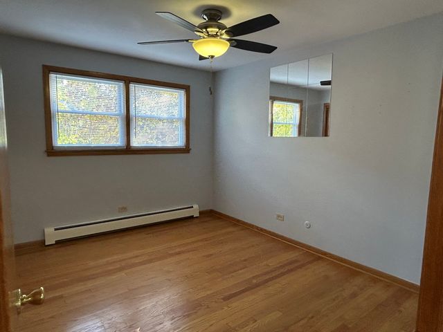 5350 N Central Avenue 1st, Chicago, IL 60630