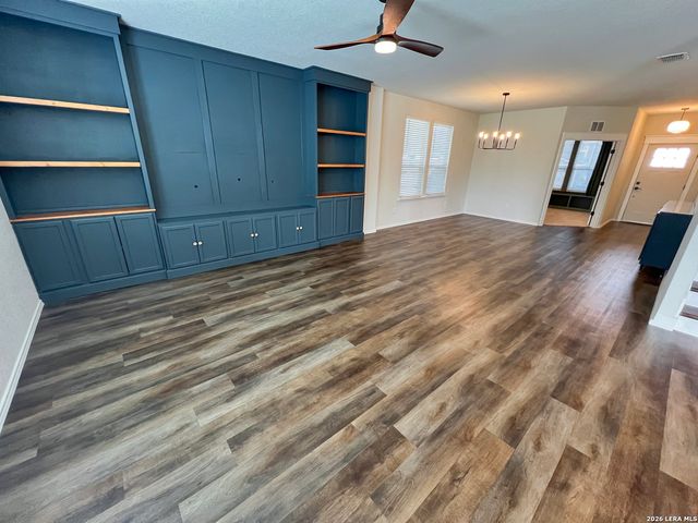 7415 VIRIDIAN VW, San Antonio, TX 78253
