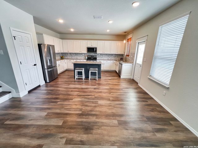 7415 VIRIDIAN VW, San Antonio, TX 78253