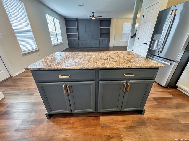 7415 VIRIDIAN VW, San Antonio, TX 78253