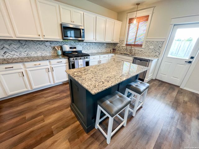 7415 VIRIDIAN VW, San Antonio, TX 78253