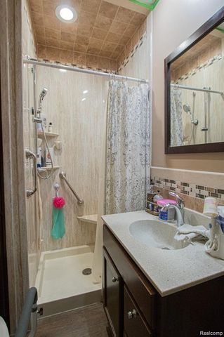 29401 WAND Drive, Chesterfield Township, MI 48047