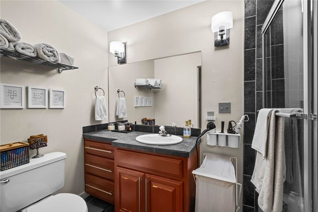 525 S School 450, Fayetteville, AR 72701