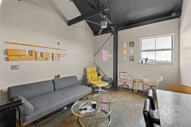 525 S School 450, Fayetteville, AR 72701