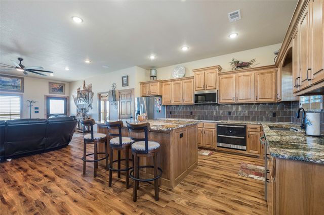 12880 N County Line, Ponder, TX 76259