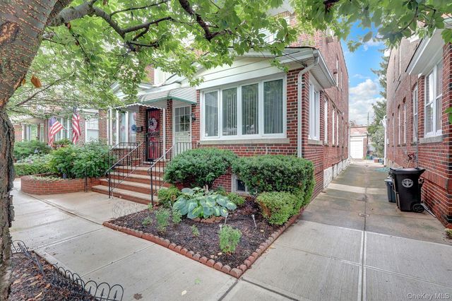 7718 86th Street, Glendale, NY 11385