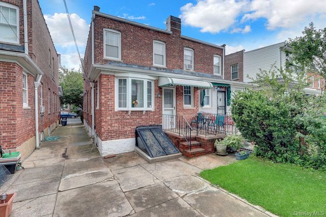 7718 86th Street, Glendale, NY 11385