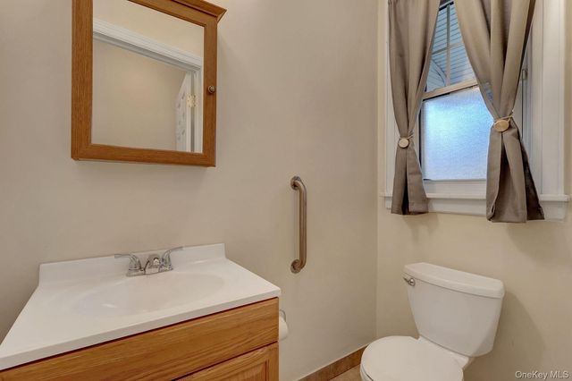 7718 86th Street, Glendale, NY 11385