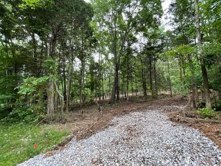 1 Chapel Hill Rd, Southside, TN 37171