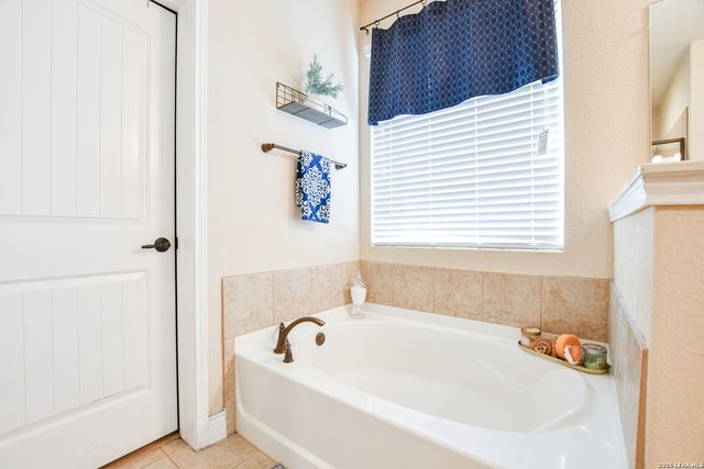 27419 Valle Bluff, Boerne, TX 78015