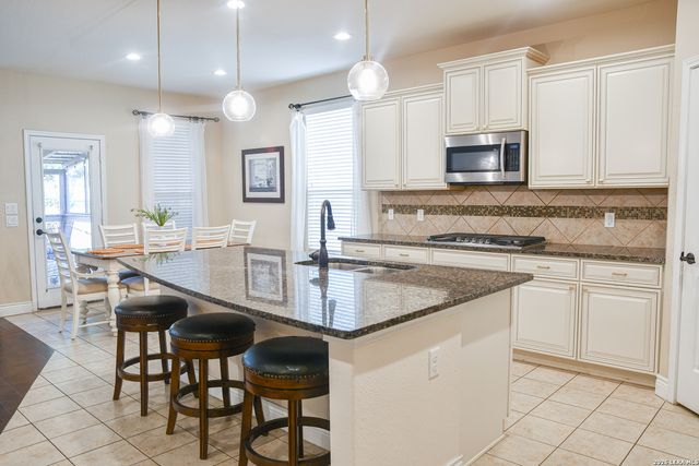 27419 Valle Bluff, Boerne, TX 78015