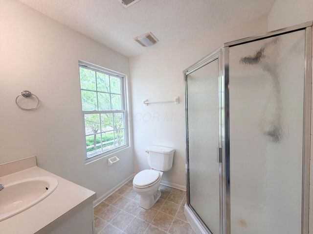 825 Summerville Drive, Delaware, OH 43015