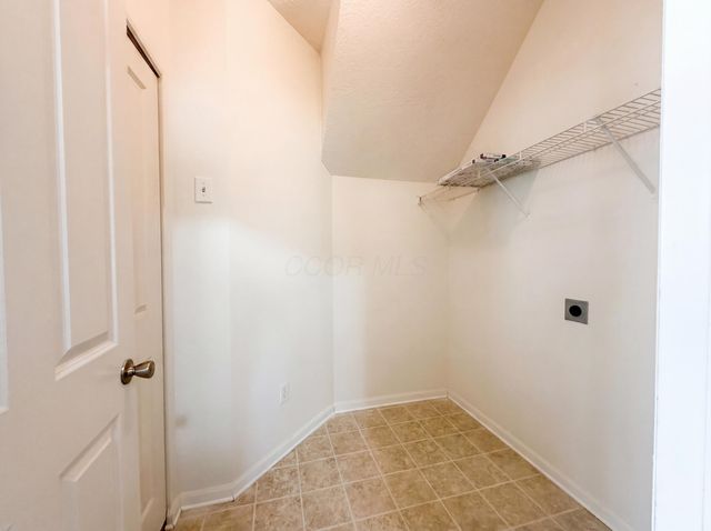 825 Summerville Drive, Delaware, OH 43015