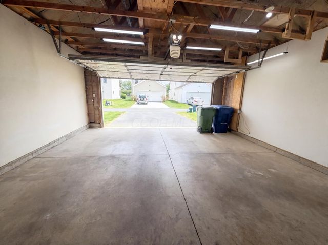 825 Summerville Drive, Delaware, OH 43015
