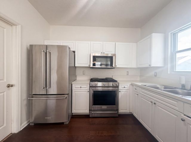 825 Summerville Drive, Delaware, OH 43015