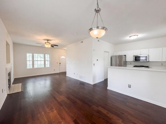 825 Summerville Drive, Delaware, OH 43015