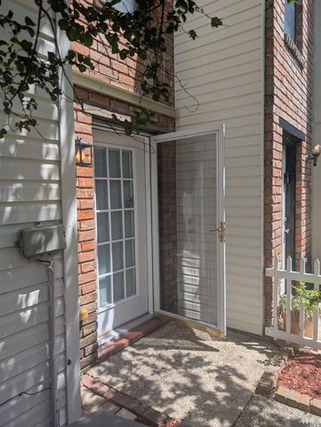 5123 S Oaks Dr, Baton Rouge, LA 70816