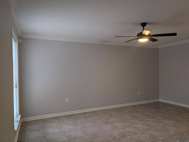 5123 S Oaks Dr, Baton Rouge, LA 70816
