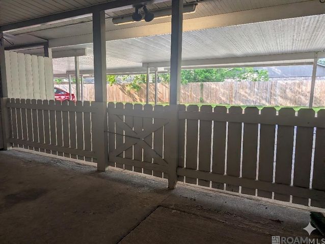 5123 S Oaks Dr, Baton Rouge, LA 70816