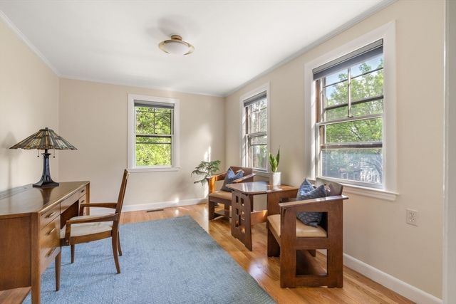 172 Summer St, Somerville, MA 02143