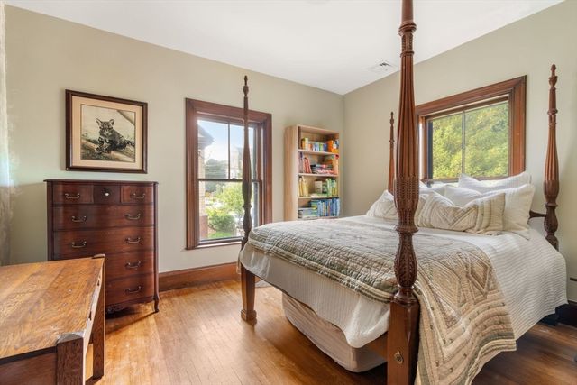 172 Summer St, Somerville, MA 02143