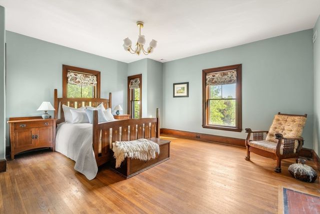 172 Summer St, Somerville, MA 02143