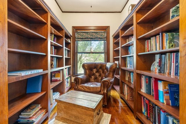 172 Summer St, Somerville, MA 02143