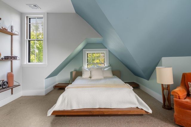 172 Summer St, Somerville, MA 02143