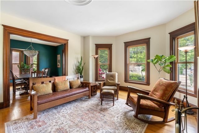 172 Summer St, Somerville, MA 02143
