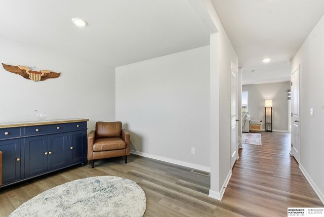 11612 Port Royal Drive, Papillion, NE 68046