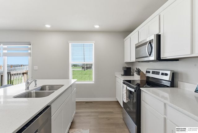 11612 Port Royal Drive, Papillion, NE 68046