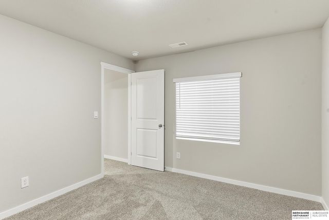 11612 Port Royal Drive, Papillion, NE 68046