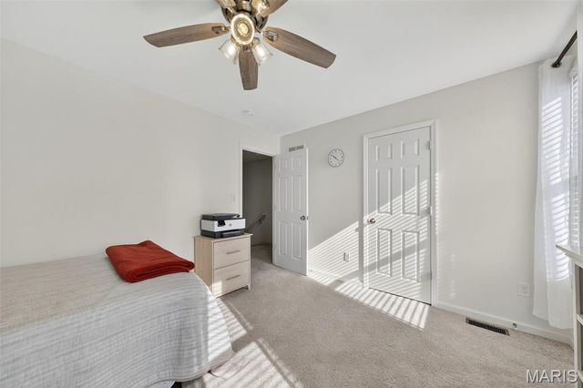 3136 Pirogue Way, St Charles, MO 63301