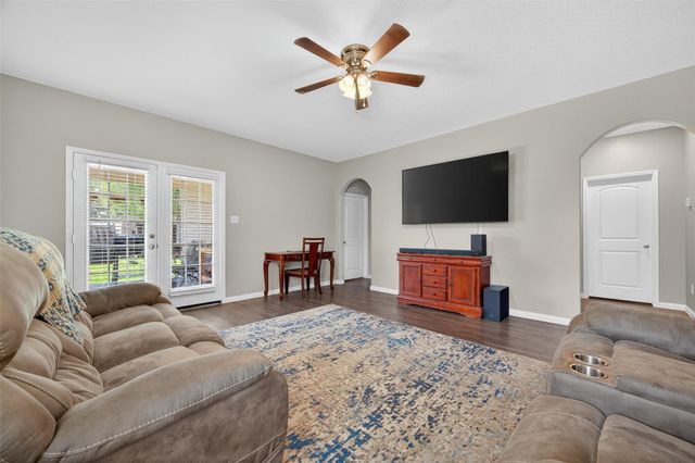 542 Oporto Path, Crosby, TX 77532