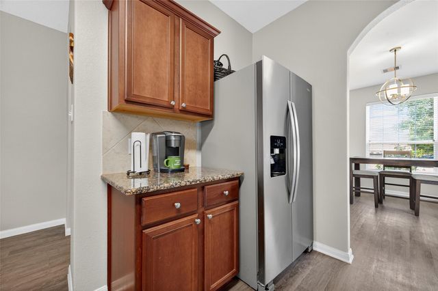 542 Oporto Path, Crosby, TX 77532