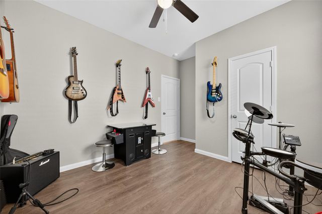 542 Oporto Path, Crosby, TX 77532