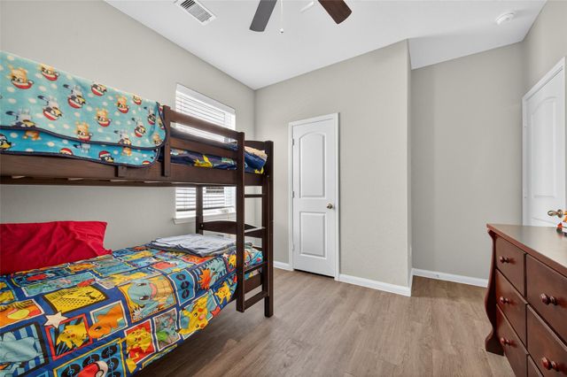 542 Oporto Path, Crosby, TX 77532