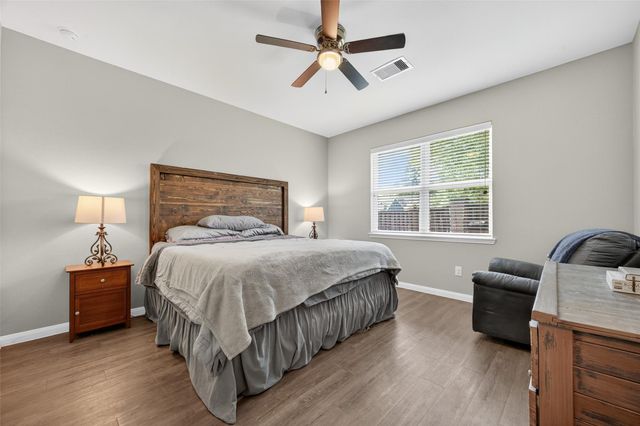 542 Oporto Path, Crosby, TX 77532