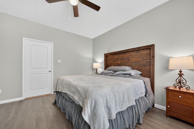 542 Oporto Path, Crosby, TX 77532