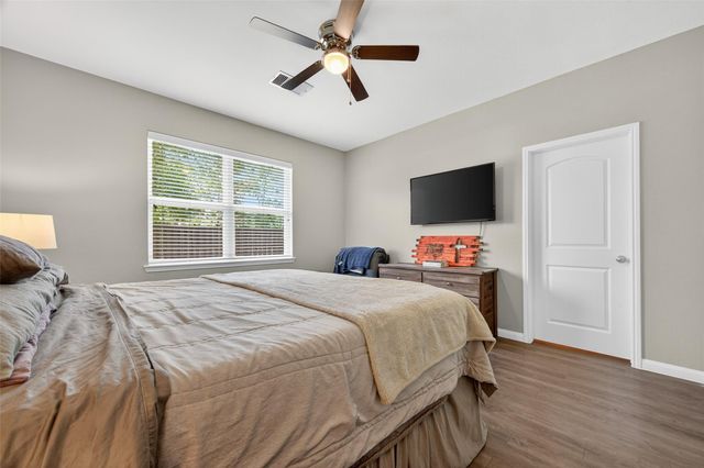 542 Oporto Path, Crosby, TX 77532