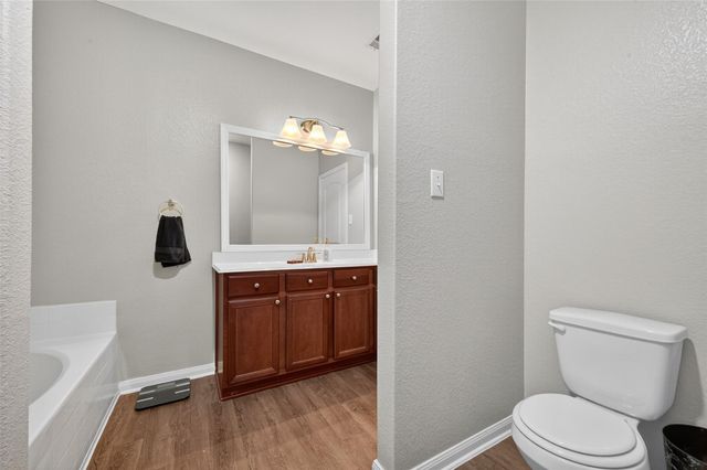 542 Oporto Path, Crosby, TX 77532